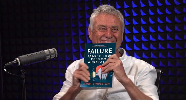 I interviewed The Last Anzac. . . A chat with the great reporter, John Stapleton